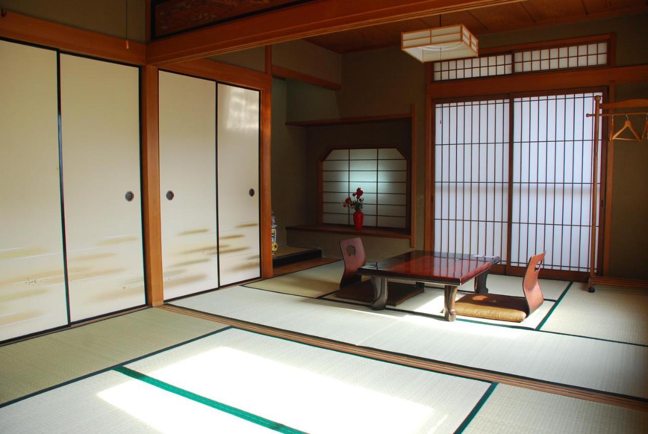 Tiny Guesthouse Umekoji 梅小路 Kioto Exterior foto