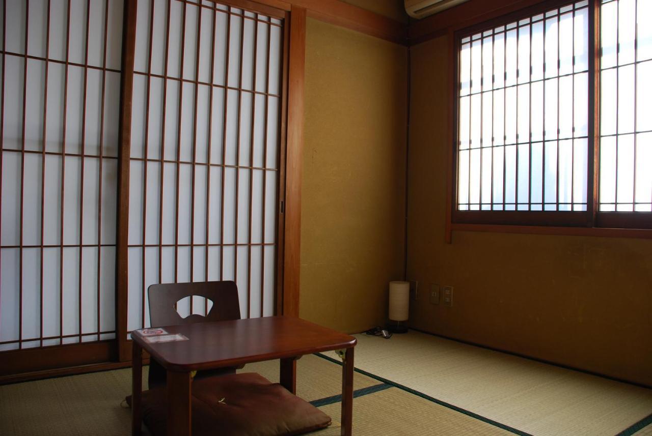 Tiny Guesthouse Umekoji 梅小路 Kioto Exterior foto